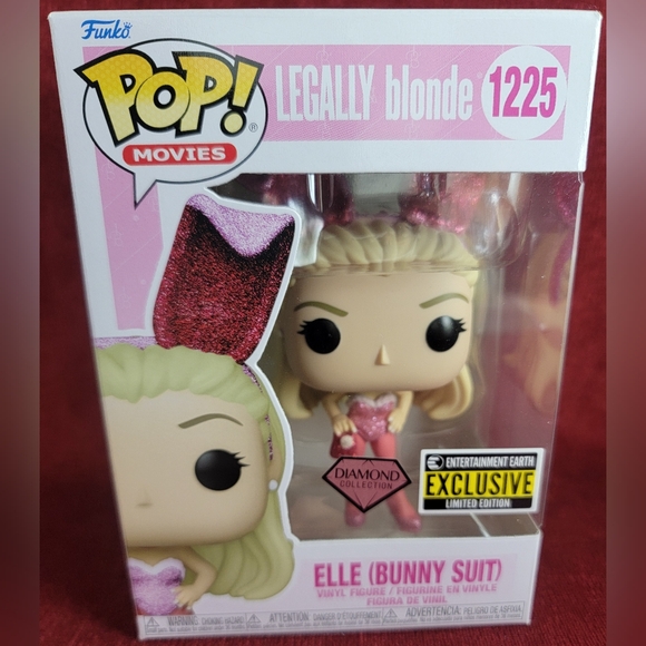 Elle (bunny suit) earth exclusive funko # 1225 (nib) With pop protector - Picture 2 of 7